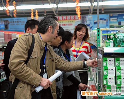 食品药品监管开放日引来各界代表