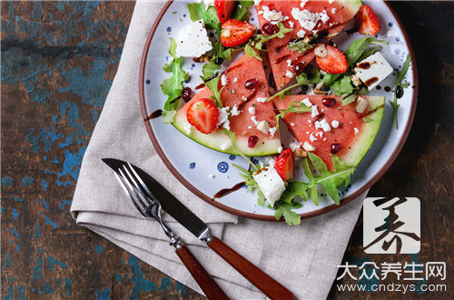 一个西瓜多少卡路里